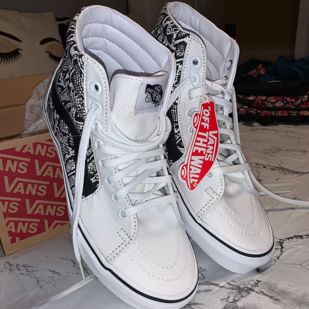 Vans Hightop Sneakers